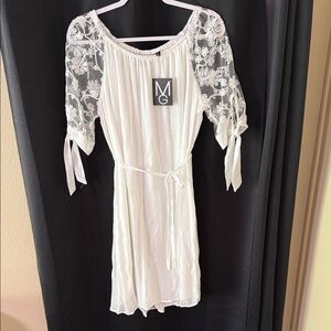 Elegant White Mlle Gabrielle Dress sz Large